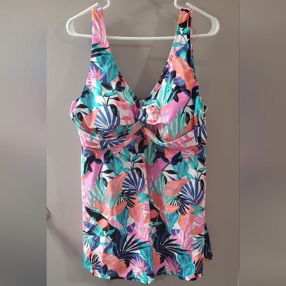 Raisins Eye Catching Colorful One Piece Swimsuit. 20W. New Without Tag. - Picture 3 of 8